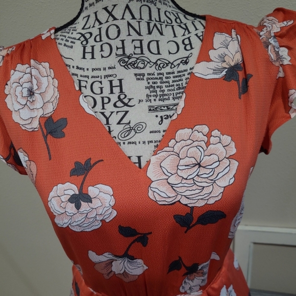 Loft Women's SZ XS floral dress flutter sleeve tie back career work datenight. - Picture 3 of 10